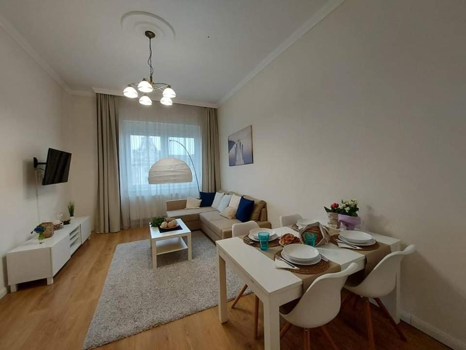 Alfoeldi Palace Apartman Debrecen Eksteriør billede