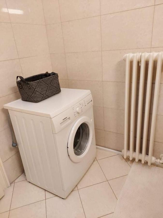 Alfoeldi Palace Apartman Debrecen Eksteriør billede