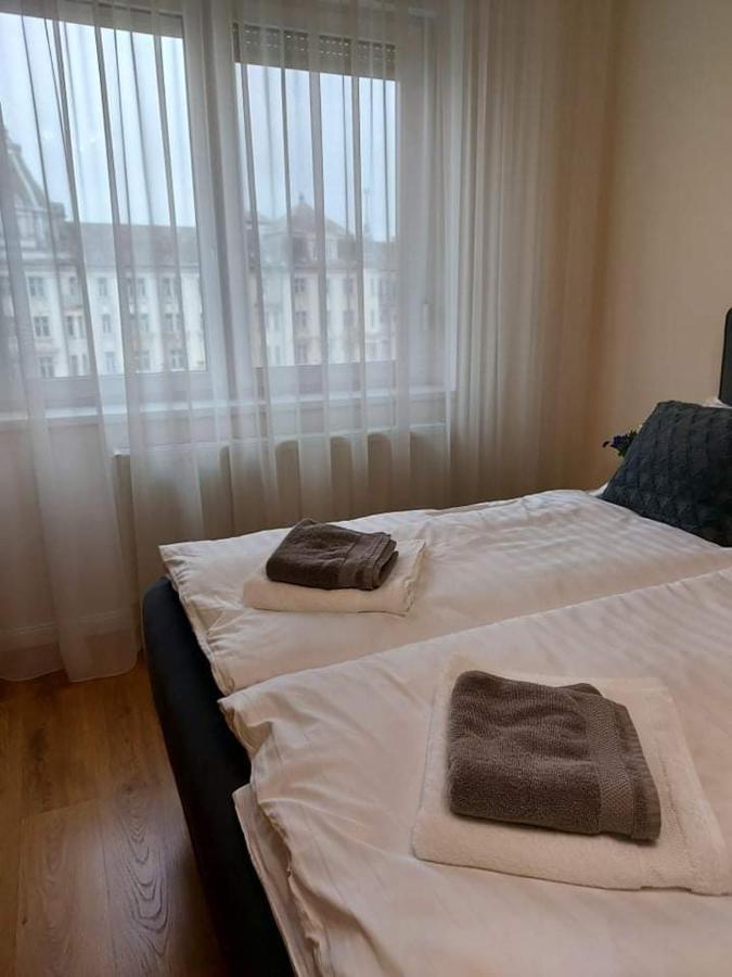 Alfoeldi Palace Apartman Debrecen Eksteriør billede
