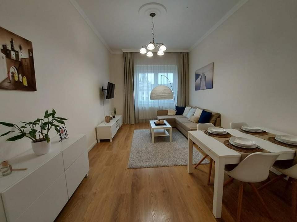 Alfoeldi Palace Apartman Debrecen Eksteriør billede