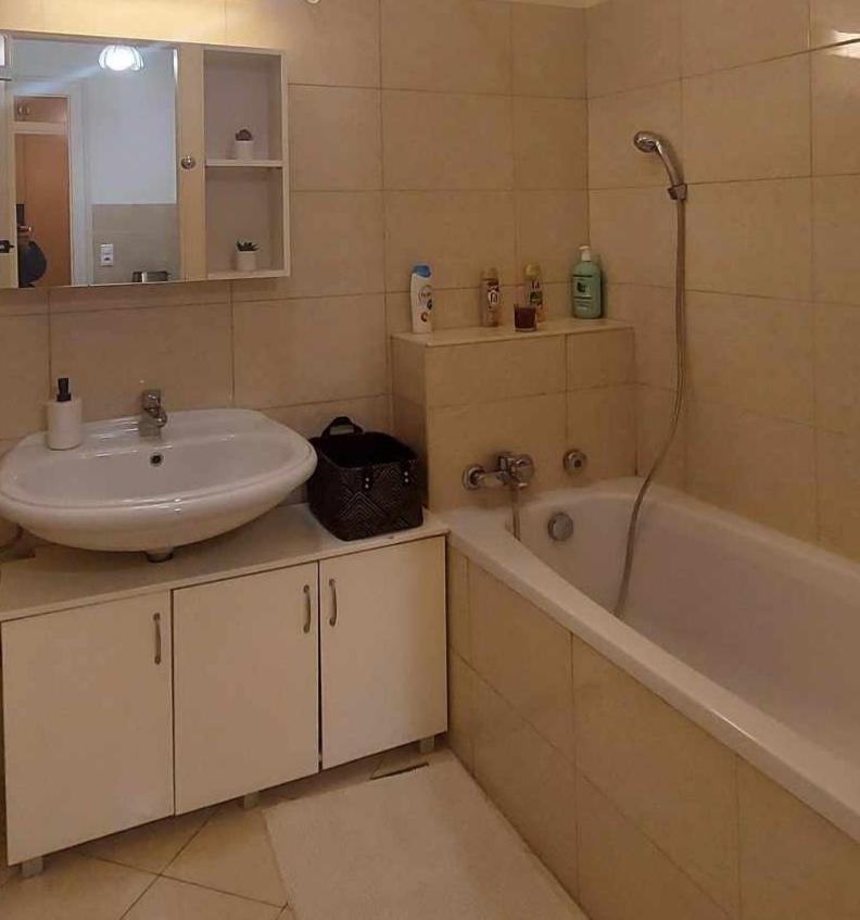 Alfoeldi Palace Apartman Debrecen Eksteriør billede
