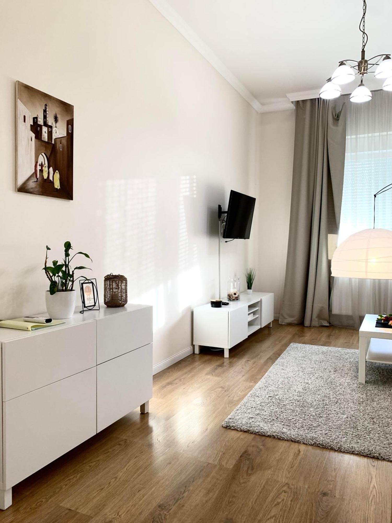 Alfoeldi Palace Apartman Debrecen Eksteriør billede